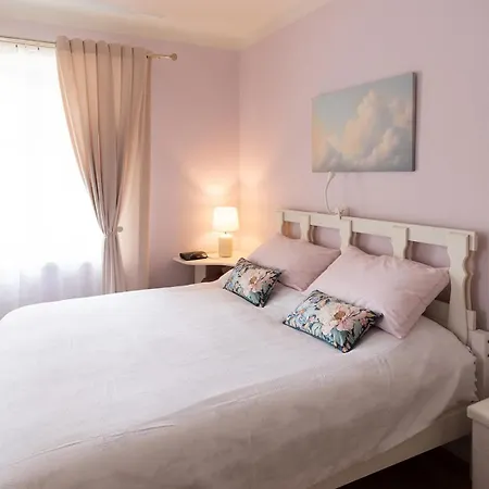 Apartman Creative In The Heart Of Next To Theatre